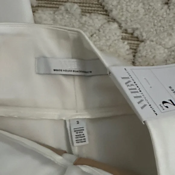 White House Black Market Crisp White Trousers - Picture 2 of 3